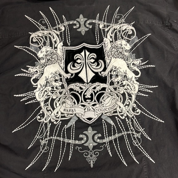 Women’s Black Embroidered Fleur De Lis Lion Cross Shirt 3X - Picture 4 of 8